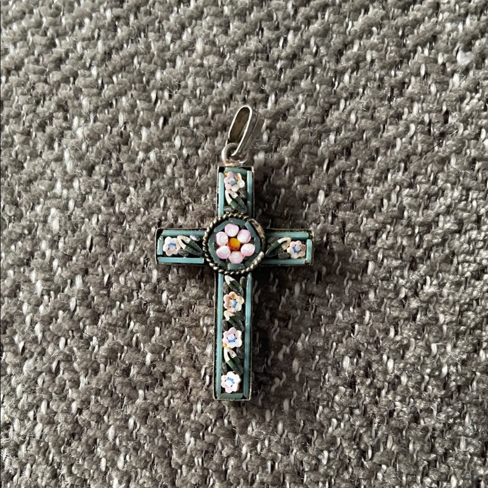 Floral Cross Pendant Necklace